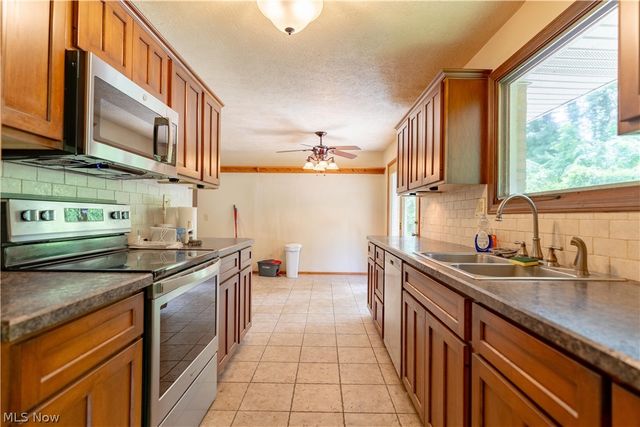 8944 Colton Street NW, Massillon, OH 44646