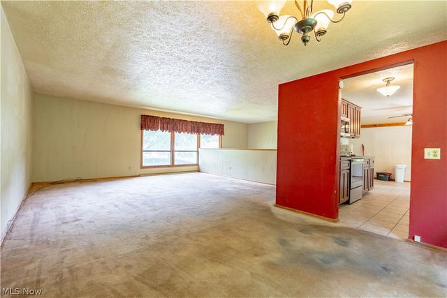 8944 Colton Street NW, Massillon, OH 44646