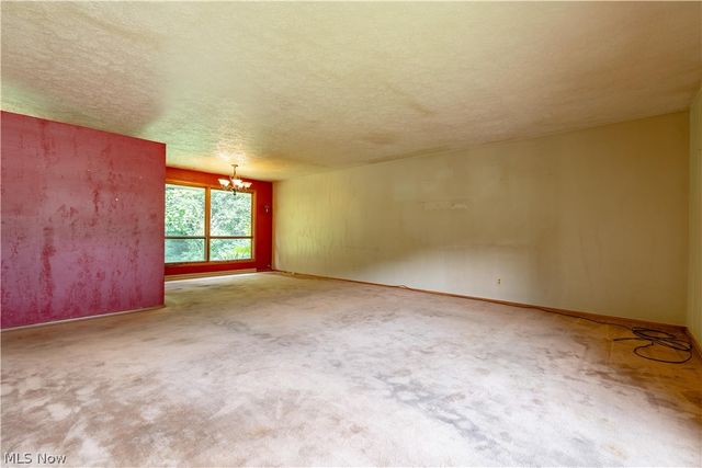 8944 Colton Street NW, Massillon, OH 44646
