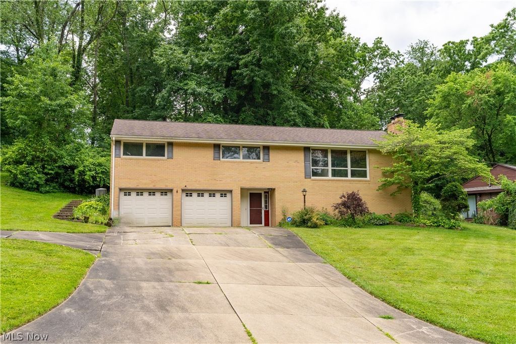 8944 Colton Street NW, Massillon, OH 44646