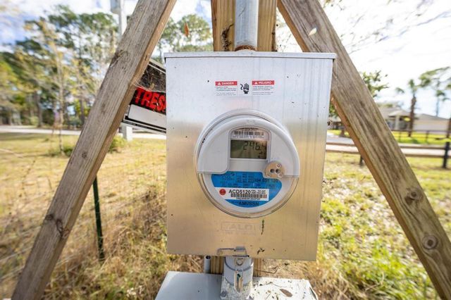 14195 72nd Court, The Acreage, FL 33470