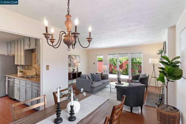 3131 Cowell Rd, Concord, CA 94518