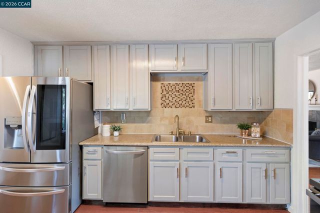 3131 Cowell Rd, Concord, CA 94518