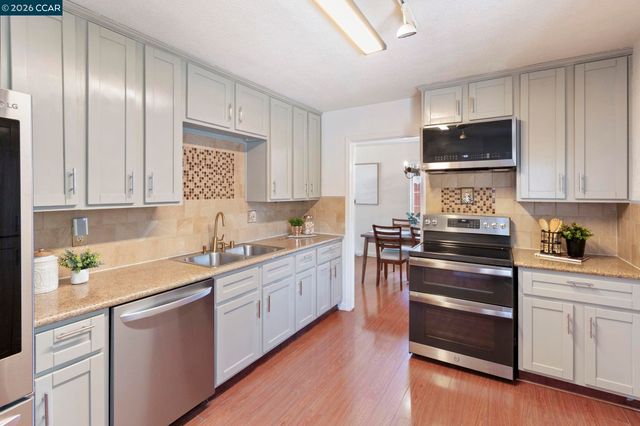 3131 Cowell Rd, Concord, CA 94518