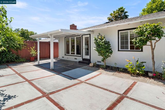 3131 Cowell Rd, Concord, CA 94518