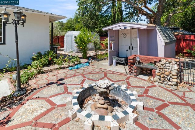 3131 Cowell Rd, Concord, CA 94518