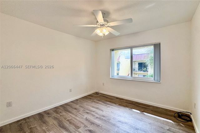 13898 SW 90th Ave 204-EE, Miami, FL 33176
