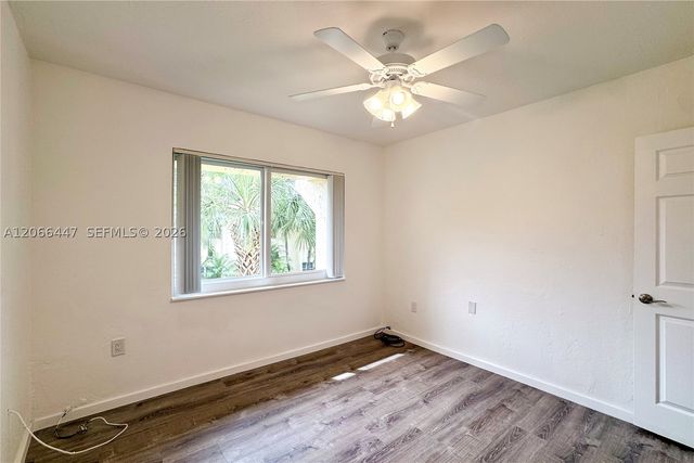 13898 SW 90th Ave 204-EE, Miami, FL 33176