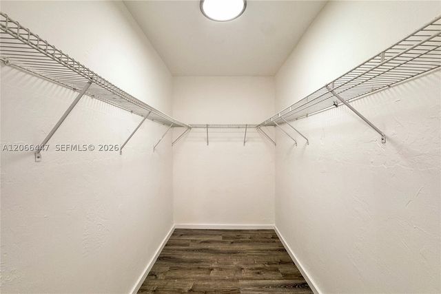 13898 SW 90th Ave 204-EE, Miami, FL 33176