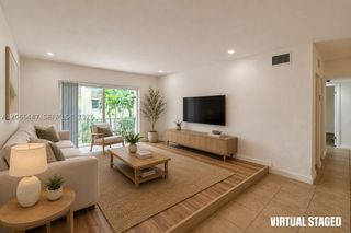 13898 SW 90th Ave 204-EE, Miami, FL 33176