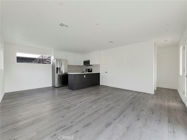 150 S Madison, Los Angeles, CA 90004