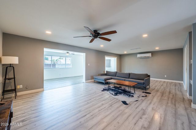 8131 E AMELIA Avenue, Scottsdale, AZ 85251