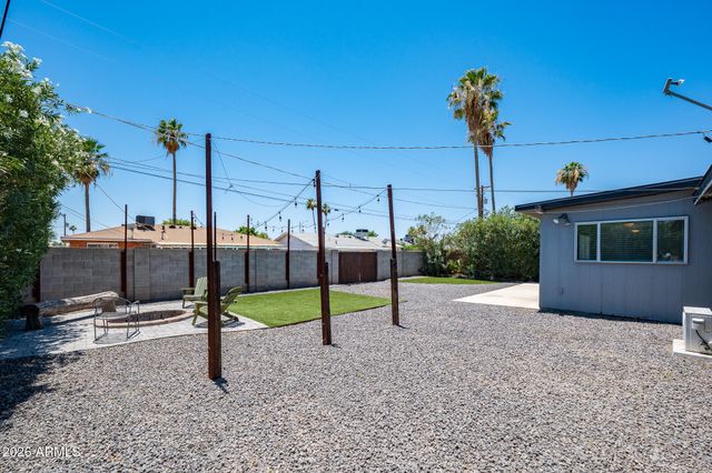 8131 E AMELIA Avenue, Scottsdale, AZ 85251