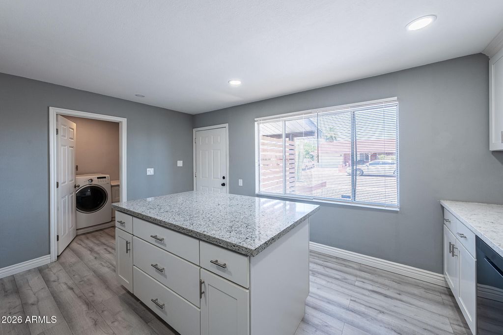 8131 E AMELIA Avenue, Scottsdale, AZ 85251 — photo 5