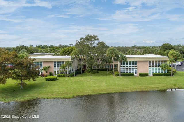 40 Vista Gardens Trail 201, Vero Beach, FL 32962