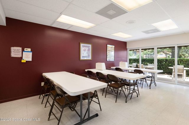 40 Vista Gardens Trail 201, Vero Beach, FL 32962