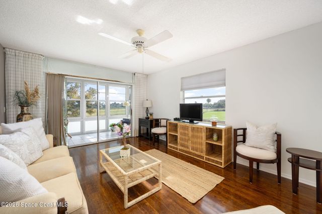 40 Vista Gardens Trail 201, Vero Beach, FL 32962