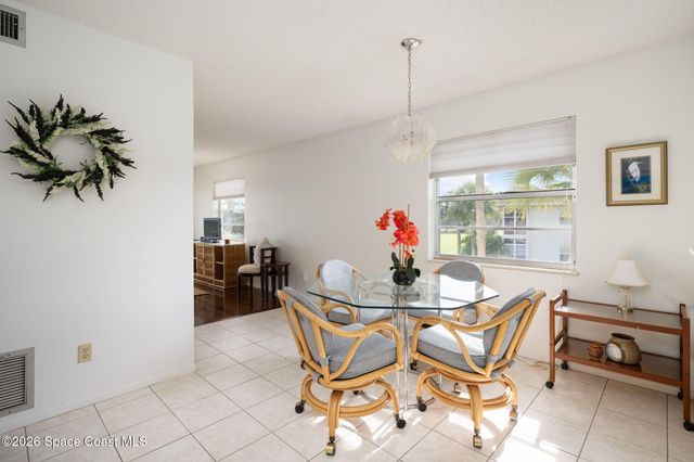 40 Vista Gardens Trail 201, Vero Beach, FL 32962