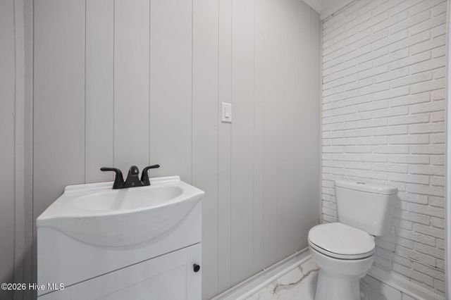 450 Camellia Street, Kinston, NC 28504