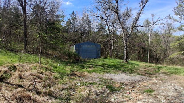 2431 Williams Rd, Cornersville, TN 37047