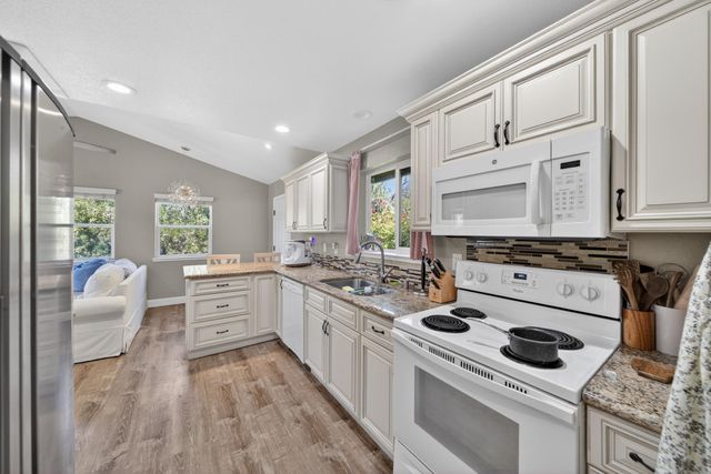 9509 Quarter Horse Lane, Palo Cedro, CA 96073