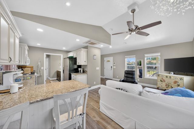 9509 Quarter Horse Lane, Palo Cedro, CA 96073