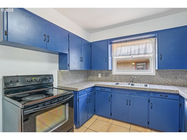 4801 Ne 42ND Ave, Portland, OR 97218