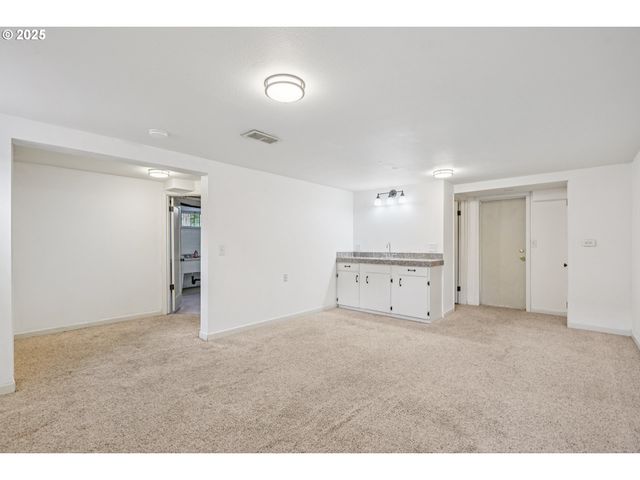 4801 Ne 42ND Ave, Portland, OR 97218