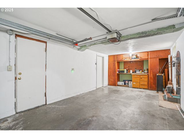 4801 Ne 42ND Ave, Portland, OR 97218