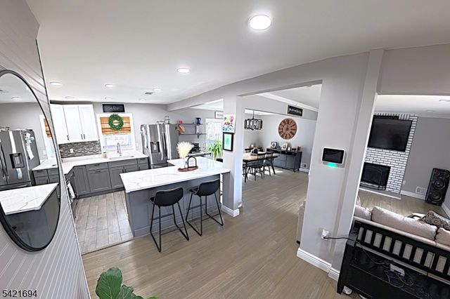 72 Orben Dr, Roxbury Twp., NJ 07850