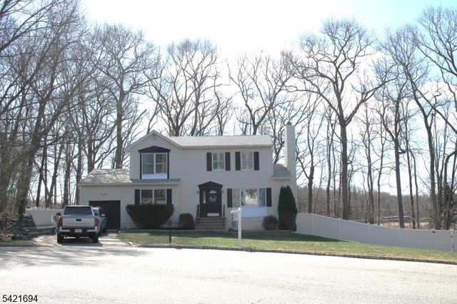 72 Orben Dr, Roxbury Twp., NJ 07850