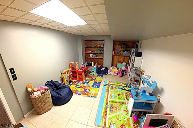 72 Orben Dr, Roxbury Twp., NJ 07850