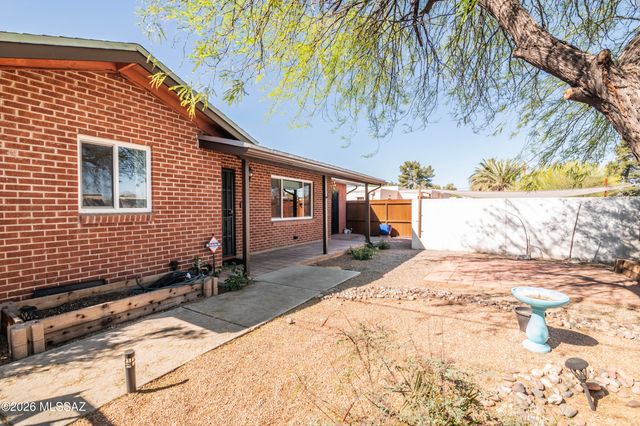3244 E Flower Street, Tucson, AZ 85716