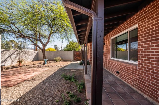 3244 E Flower Street, Tucson, AZ 85716