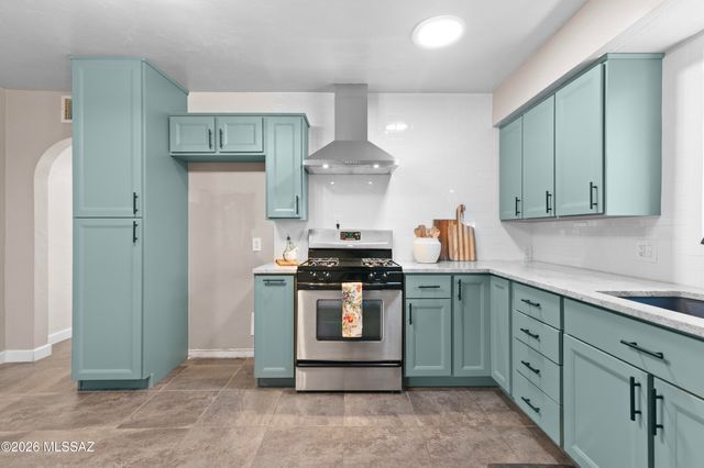 3244 E Flower Street, Tucson, AZ 85716