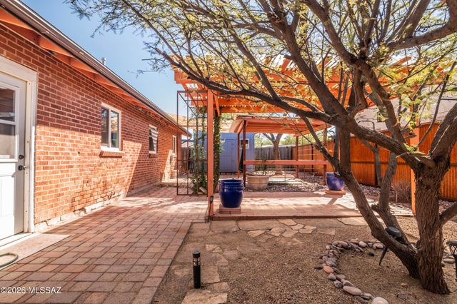 3244 E Flower Street, Tucson, AZ 85716
