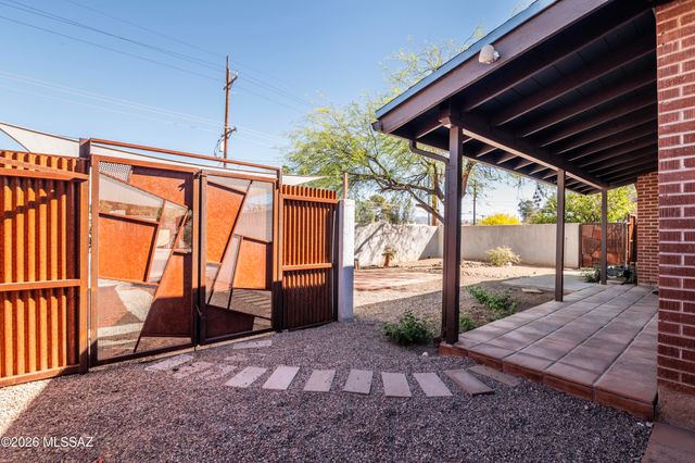 3244 E Flower Street, Tucson, AZ 85716