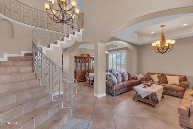 935 Via Linda Court, El Paso, TX 79912