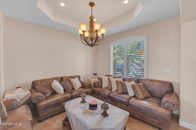 935 Via Linda Court, El Paso, TX 79912