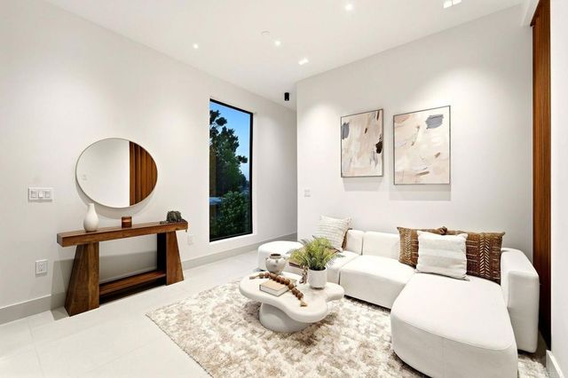 2514 44th Street, San Diego, CA 92105