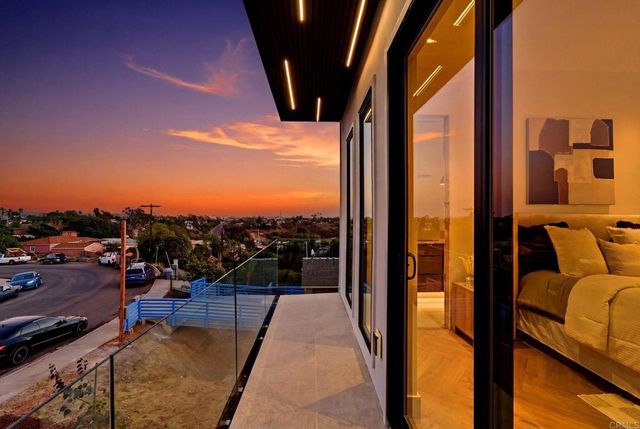 2514 44th Street, San Diego, CA 92105