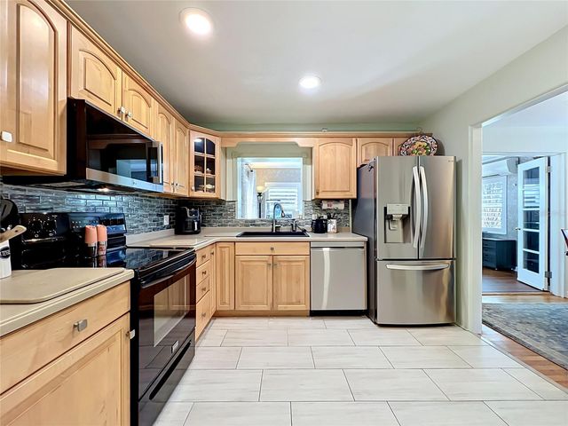 2806 VINE STREET, Orlando, FL 32806