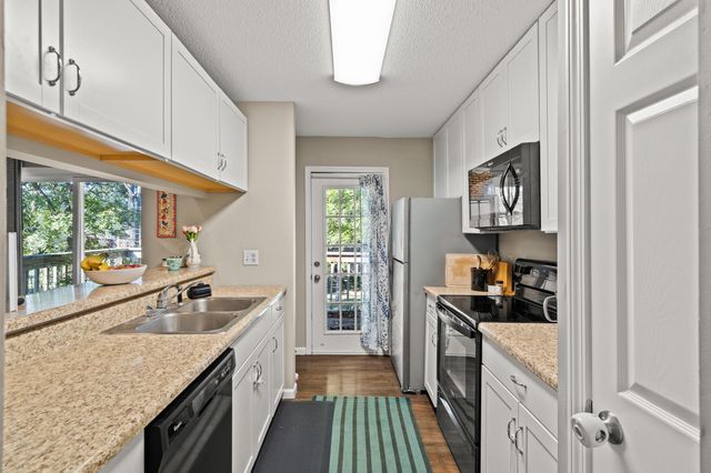 3615 MADERA DR, Columbia, MO 65203