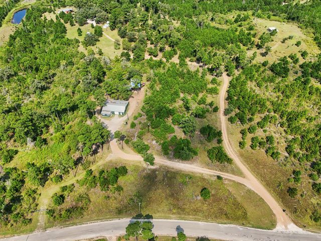214 Old Antioch RD, Smithville, TX 78957