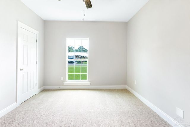 9276 Sunset Dr, Navarre, FL 32566