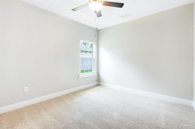 9276 Sunset Dr, Navarre, FL 32566