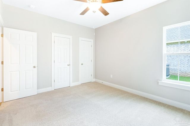 9276 Sunset Dr, Navarre, FL 32566