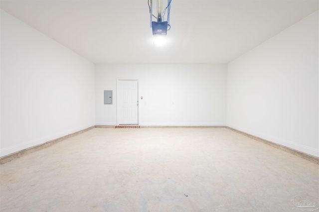 9276 Sunset Dr, Navarre, FL 32566