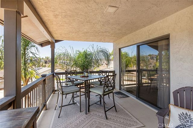 22620 Blue Teal, Canyon Lake, CA 92587