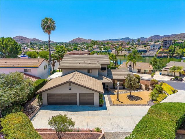 22620 Blue Teal, Canyon Lake, CA 92587